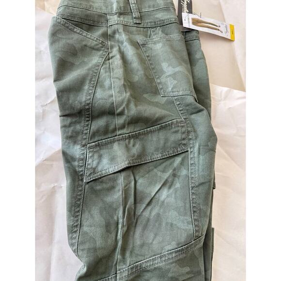 Unionbay Green Camo Jeans Size 6 with Pockets NWT - Picture 6 of 6